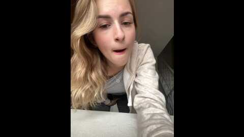 Media: _molly_mae_ Bongacams 2023-10-25 08:38:00