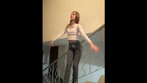 Media: _molly_mae_ Bongacams 2023-10-25 20:12:00