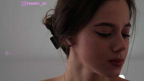 Media: taanni Bongacams 2023-10-29 09:31:00