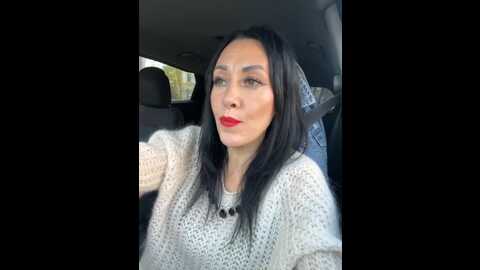 Media: karolinamilf Bongacams 2023-11-02 09:36:00