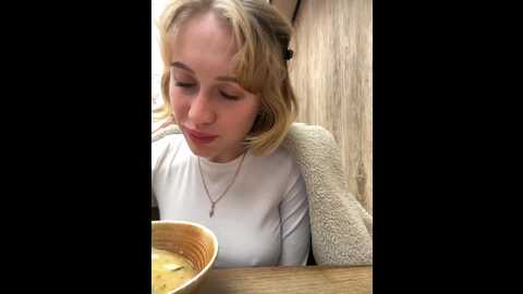 Media: likachkaa Bongacams 2023-11-02 18:22:00