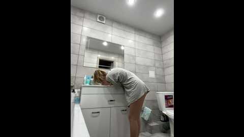 Media: _molly_mae_ Bongacams 2023-11-03 10:23:00