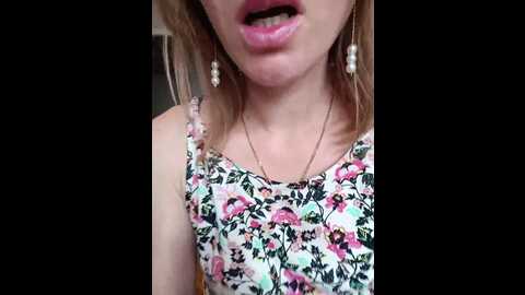 Media: alenushka888 Bongacams 2023-11-04 08:12:00