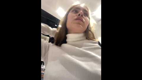 Media: adelaida1001 Bongacams 2023-11-05 09:22:00