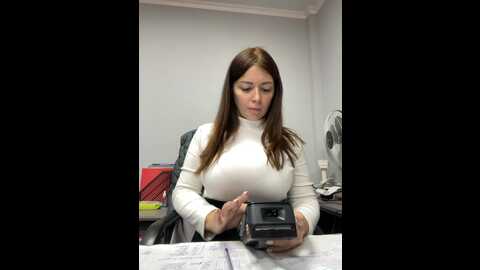 Media: 17alisa1717 Bongacams 2023-11-06 10:42:00