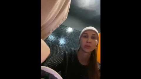 Media: hothoneybabe Bongacams 2023-11-06 08:30:00