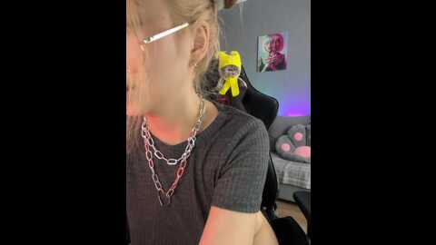 Media: itayaa Bongacams 2023-11-06 12:40:00