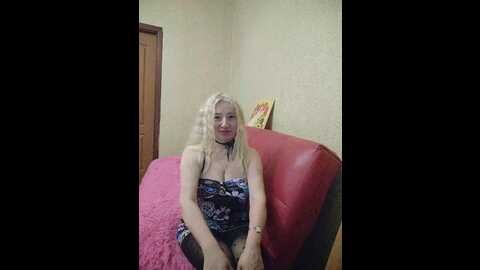 Media: your_mila Bongacams 2023-11-07 04:52:00