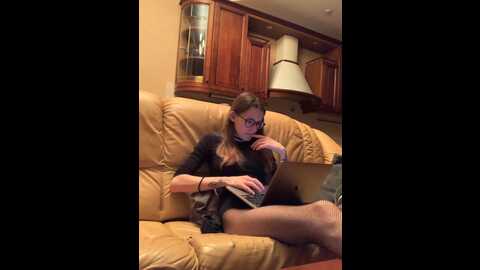 Media: sexy_sweets Bongacams 2023-11-08 22:51:00