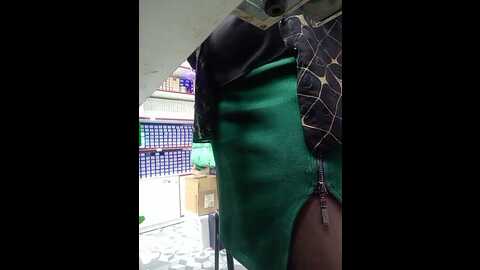 Media: mery8poppins Bongacams 2023-11-10 09:28:00