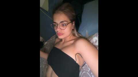 kukusik005 @ bongacams on 20231111