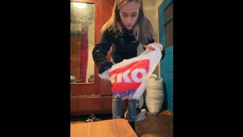 Media: _molly_mae_ Bongacams 2023-11-12 14:17:00