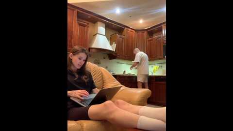 Media: sexy_sweets Bongacams 2023-11-13 14:38:00