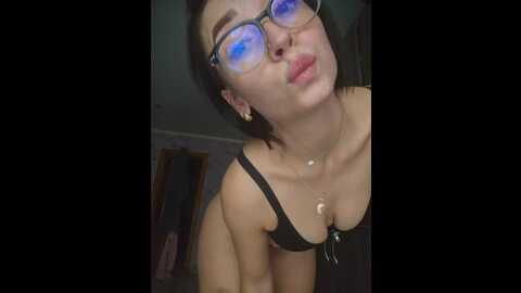Media: aureliyxxx Bongacams 2023-11-14 16:08:00