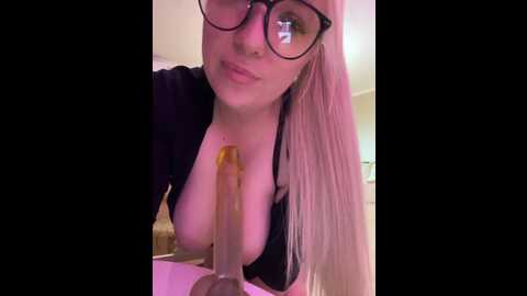 Media: sonya699 Bongacams 2023-11-14 15:18:00