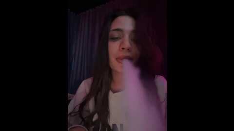 Media: kira2cave Bongacams 2023-11-15 02:22:00