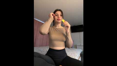 Media: _maybebaby_ Bongacams 2023-11-18 08:10:00
