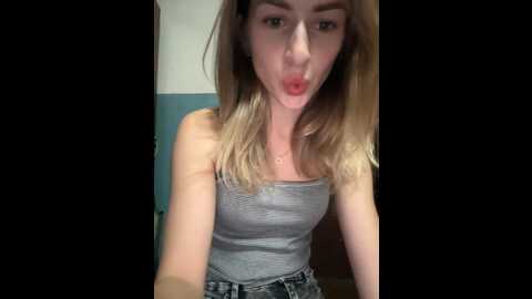 Media: _molly_mae_ Bongacams 2023-11-18 02:38:00