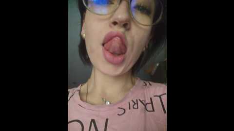 Media: aureliyxxx Bongacams 2023-11-18 01:54:00