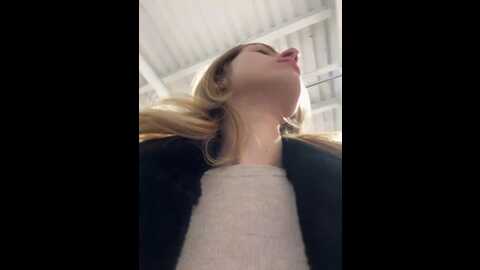 Media: _molly_mae_ Bongacams 2023-11-19 11:42:00