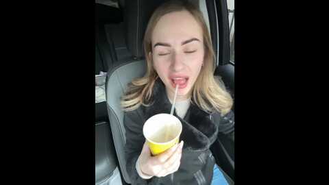 Media: _molly_mae_ Bongacams 2023-11-19 13:22:00