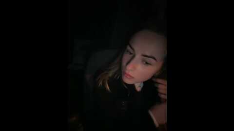 Media: _molly_mae_ Bongacams 2023-11-19 15:02:00