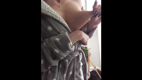 Media: honeyiamhome Bongacams 2023-11-20 11:08:00