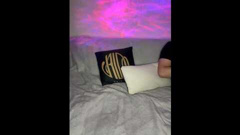 Media: yourlovessz Bongacams 2023-11-21 21:56:00