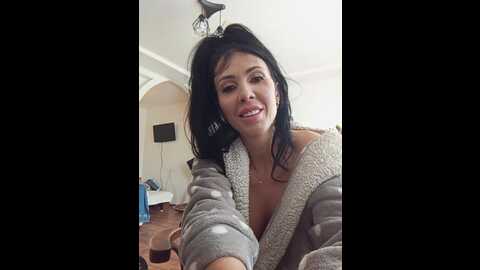 Media: honeyiamhome Bongacams 2023-11-25 09:58:00