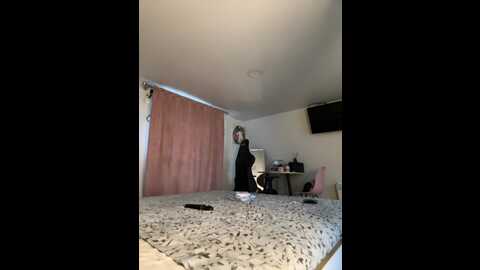 Media: _maybebaby_ Bongacams 2023-11-26 09:20:00