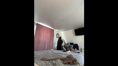 Media: _maybebaby_ Bongacams 2023-11-28 10:14:00