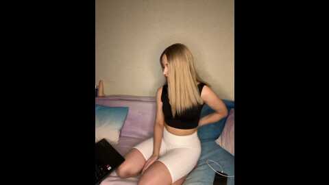 Media: myr_kiss Bongacams 2023-12-02 13:40:00