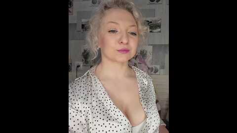 Media: anesteishen Bongacams 2023-12-03 04:10:00