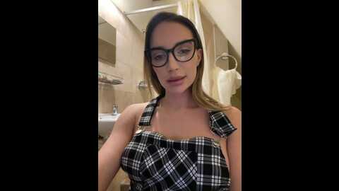 Media: amarulla Bongacams 2023-12-04 13:14:00