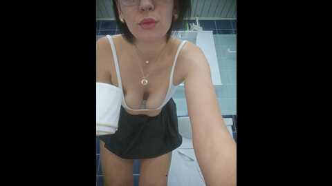Media: aureliyxxx Bongacams 2023-12-04 02:00:00