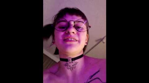 Media: lolymolly Bongacams 2023-12-04 17:04:00