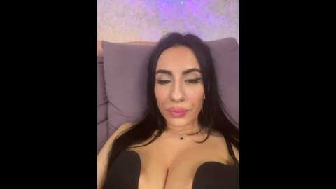 Media: missjasmine07 Bongacams 2023-12-04 19:43:00