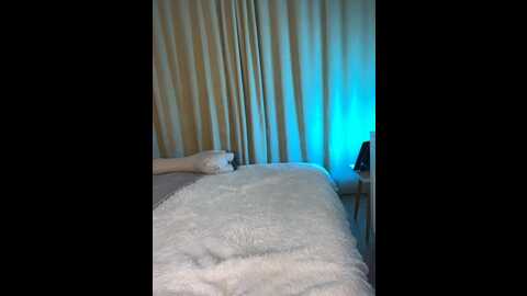 Media: kira2cave Bongacams 2023-12-07 20:33:00