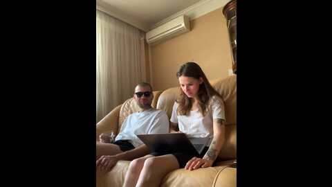 Media: sexy_sweets Bongacams 2023-12-07 09:42:00