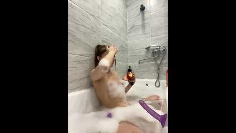 Media: adelaida1001 Bongacams 2023-12-09 16:50:00
