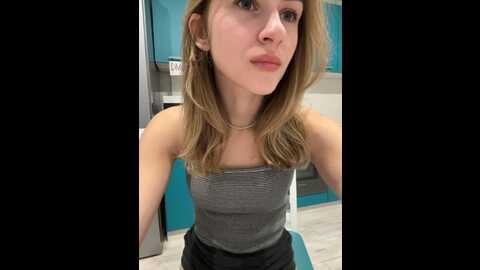 Media: _molly_mae_ Bongacams 2023-12-10 00:02:00