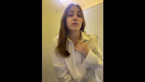 Media: adelaida1001 Bongacams 2023-12-10 10:37:00