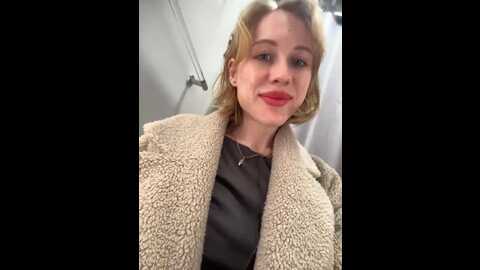 Media: likachkaa Bongacams 2023-12-10 16:10:00