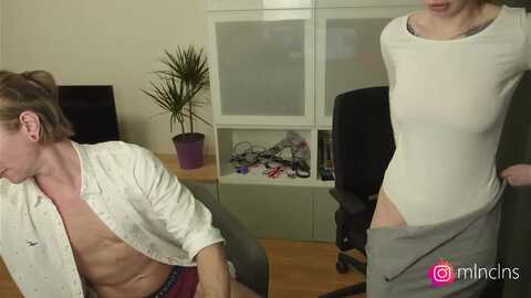 Media: mel_collins Bongacams 2023-12-10 00:18:00