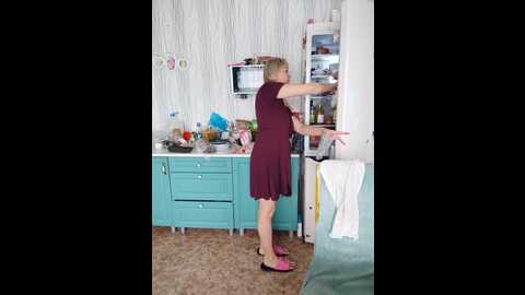 Media: terrirose Bongacams 2023-12-11 07:58:00