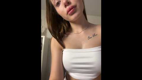 Media: auroraangel Bongacams 2023-12-12 22:26:00