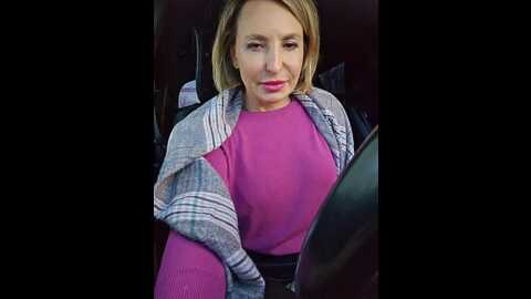 Media: editamilf Bongacams 2023-12-12 04:04:00