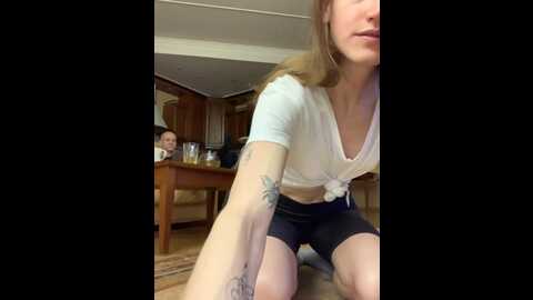 Media: sexy_sweets Bongacams 2023-12-13 05:24:00
