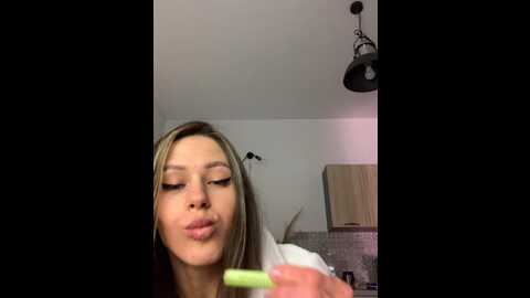 Media: shawty420 Bongacams 2023-12-13 13:25:00