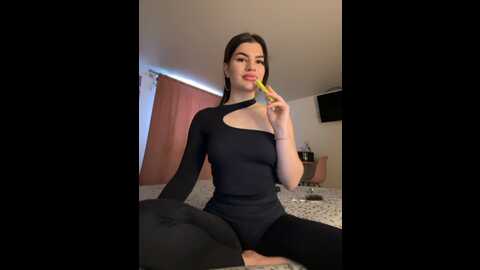 Media: _maybebaby_ Bongacams 2023-12-16 10:47:00